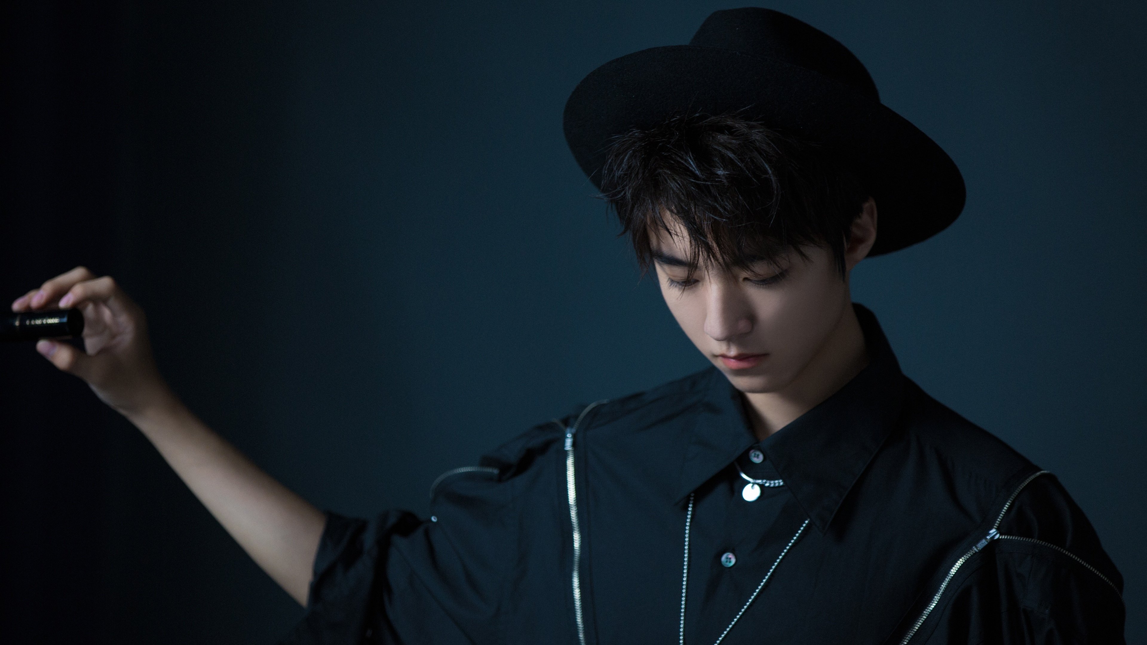 “徒步定向越野:东部新区赛场极速挑战大自然”