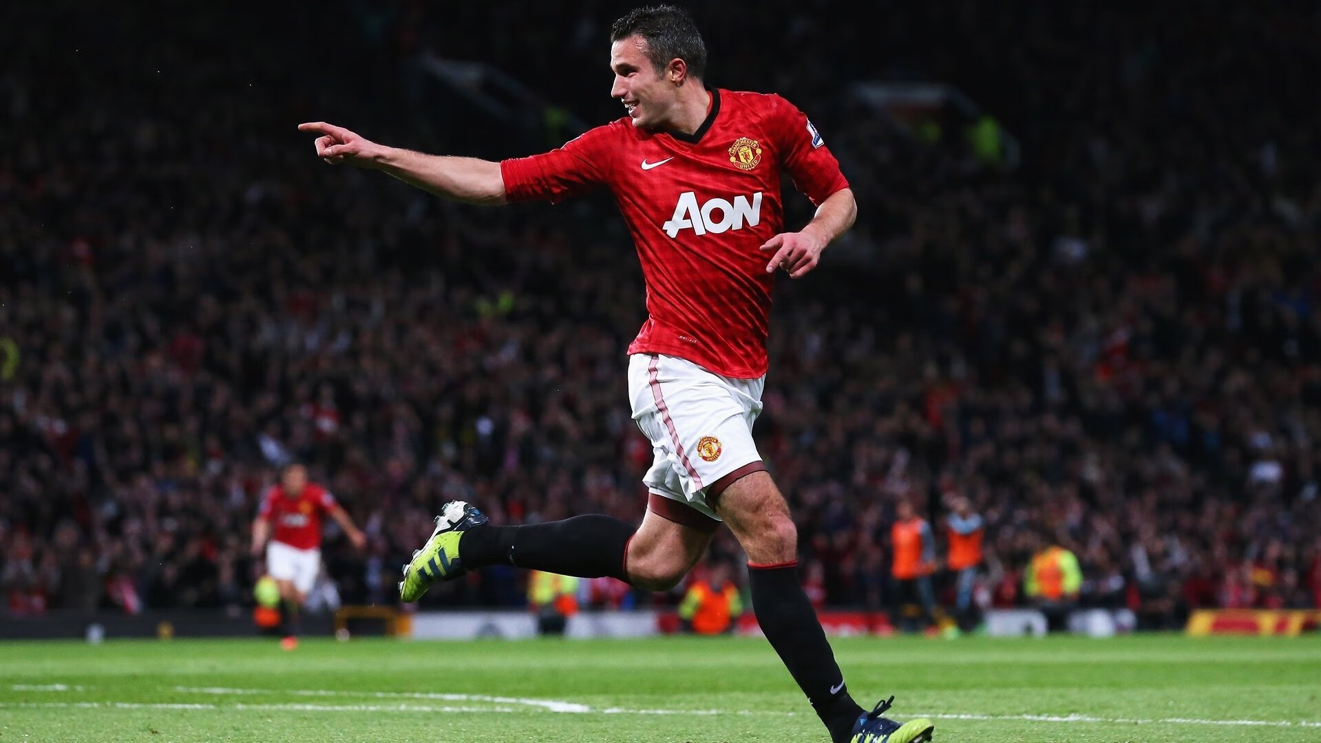 “意甲硬实力对决,冠军争夺依旧激烈”,意甲榜首