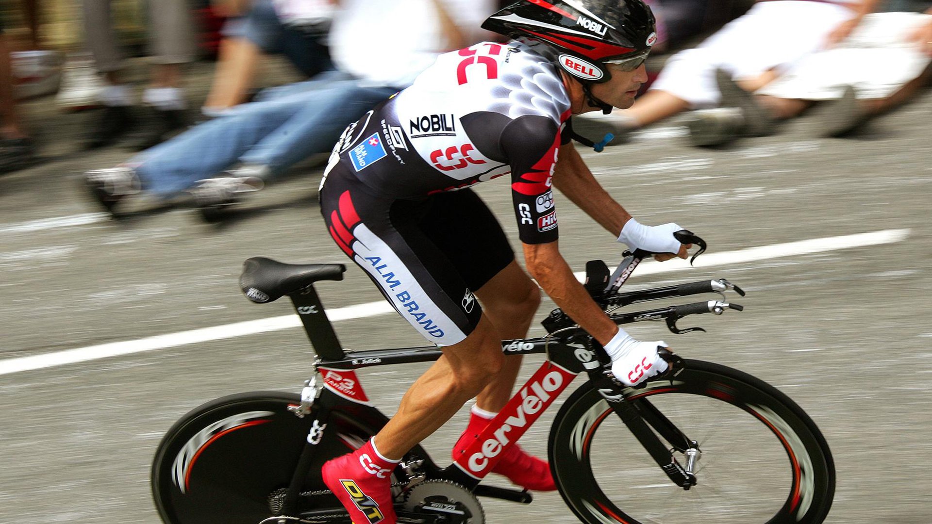 克罗地亚门将多米尼克·库兹马诺维奇在巴黎奥运会上表现出色，克罗地亚总统米拉诺维奇